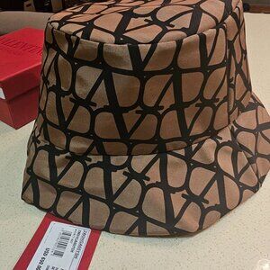 Valentino Vlogo Toile Iconographe Silk Bucket Hat Women's Brown NEW msrp $650